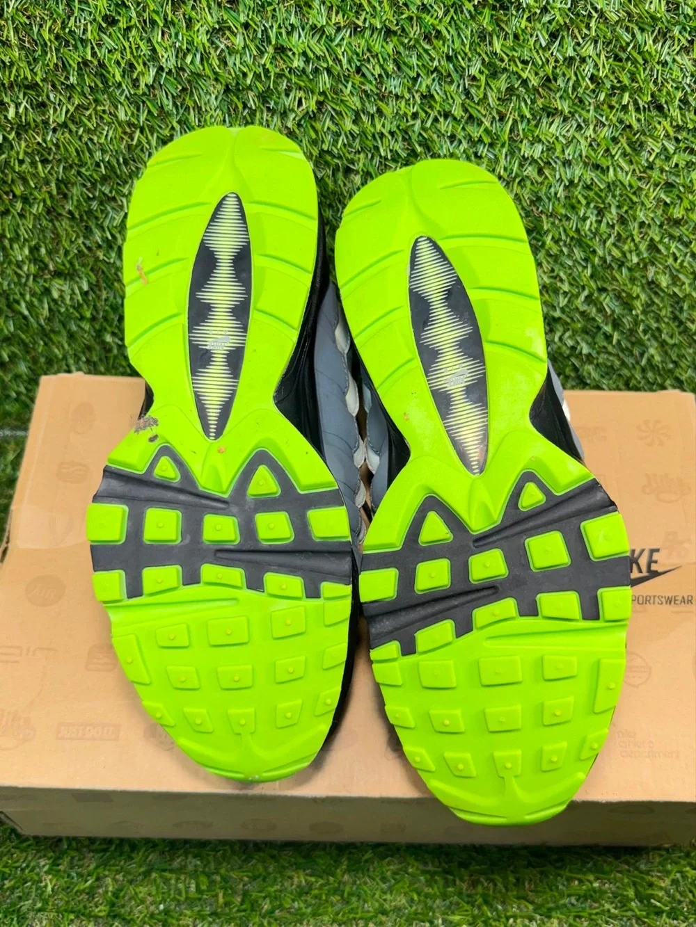 Nike Air Max 95 GS Electric Green Liquid Lime 307565-019 Size 5Y VTG 2010 Box